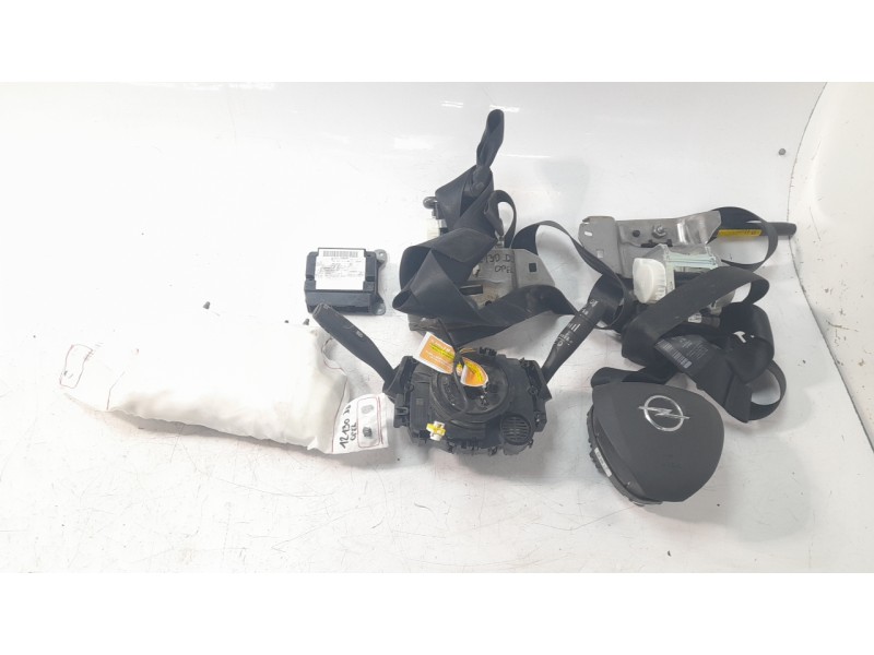 Recambio de kit airbag para opel combo e tour / life (k9) 1.5 referencia OEM IAM 16841899ZD  