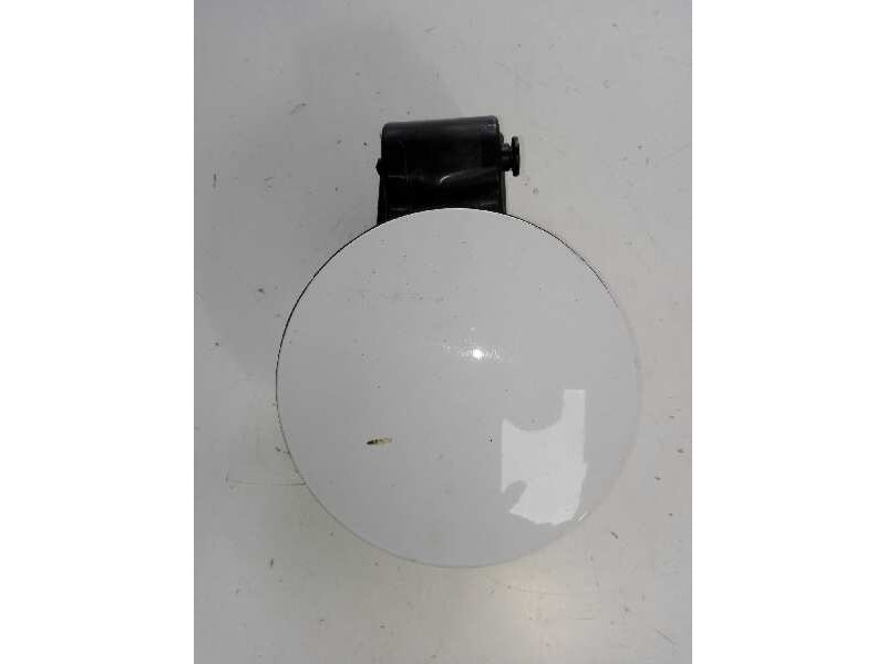 Recambio de tapa exterior combustible para kia cee´d drive referencia OEM IAM 31030A2900  