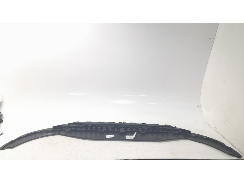 Recambio de molduras delanteras para audi a1 sportback (gba) 30 tfsi referencia OEM IAM 82A807611  