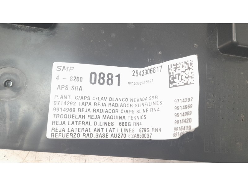 Recambio de molduras delanteras para audi a1 sportback (gba) 30 tfsi referencia OEM IAM 82A807611  