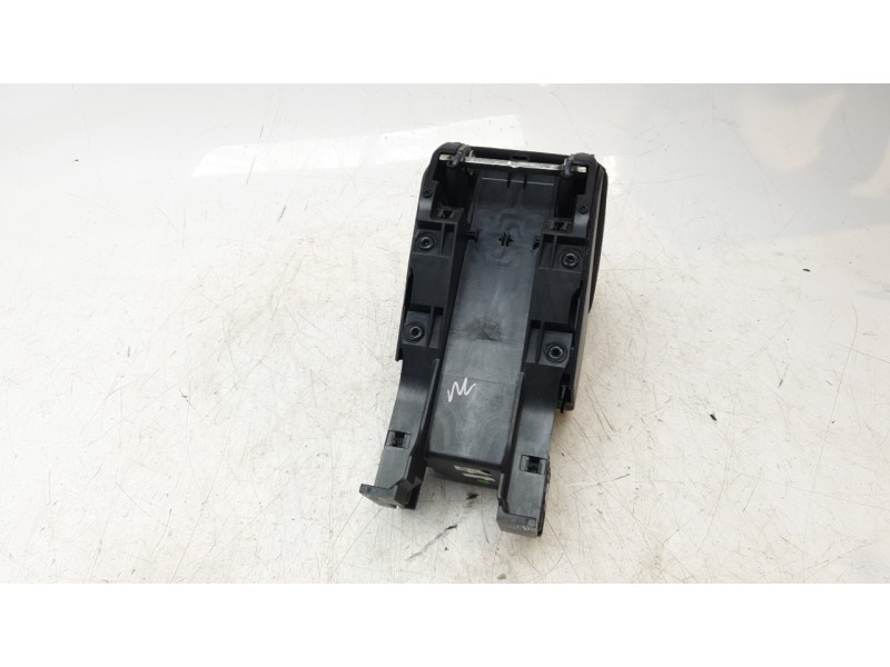 Recambio de apoyabrazos central para seat ibiza v (kj1, kjg) 1.0 tsi referencia OEM IAM 6F0864207H  
