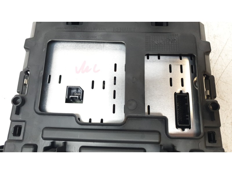 Recambio de pantalla multifuncion para renault megane iv hatchback (b9a/m/n_) 1.5 dci 110 (b9a3) referencia OEM IAM 281151981R  