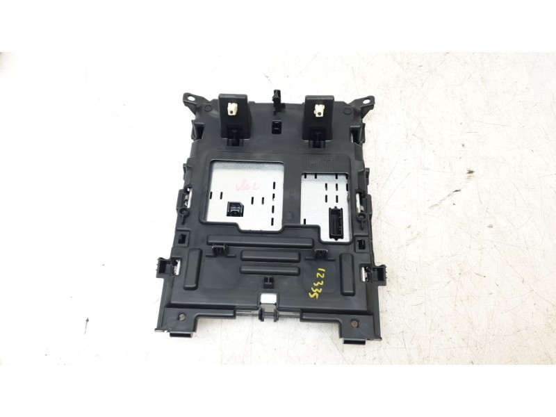 Recambio de pantalla multifuncion para renault megane iv hatchback (b9a/m/n_) 1.5 dci 110 (b9a3) referencia OEM IAM 281151981R  