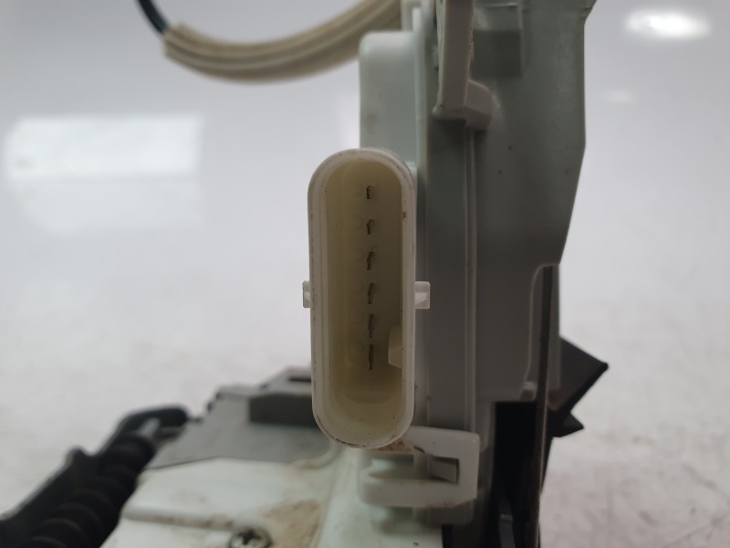 Recambio de cerradura puerta delantera derecha para porsche cayman (typ 981c) gt4 referencia OEM IAM 8J1837016E  