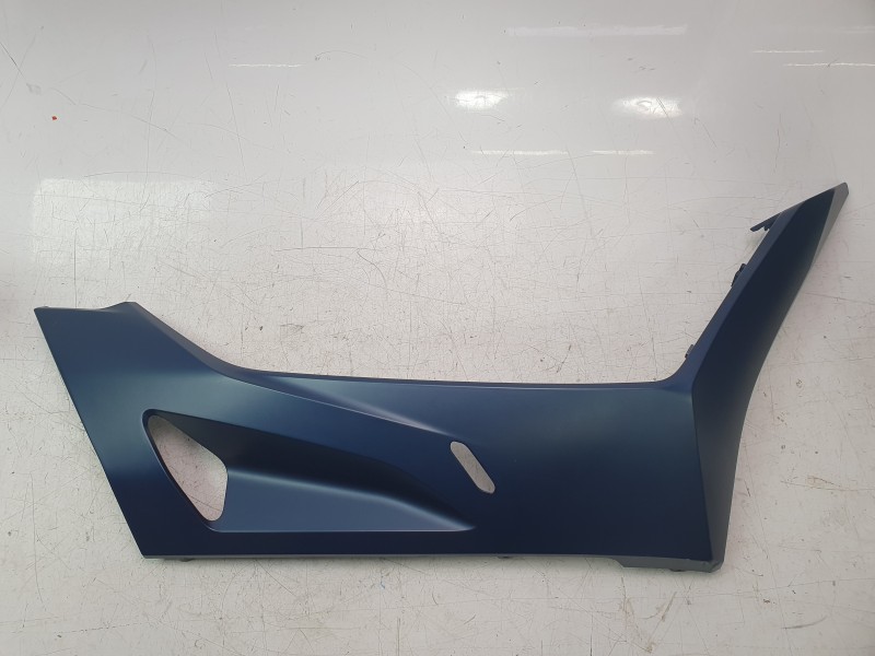 Recambio de quilla derecha para honda pcx 125 referencia OEM IAM 64431K1ZJ10YH  