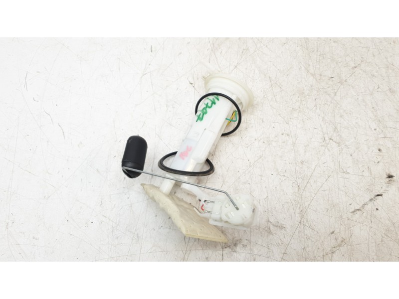 Recambio de bomba combustible para honda pcx 125 referencia OEM IAM 16700K35V01  