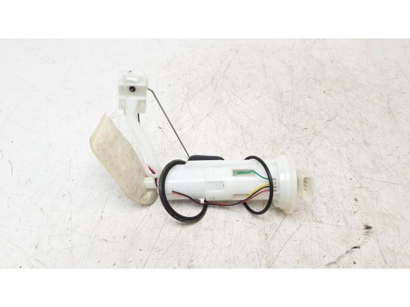 Recambio de bomba combustible para honda pcx 125 referencia OEM IAM 16700K35V01  