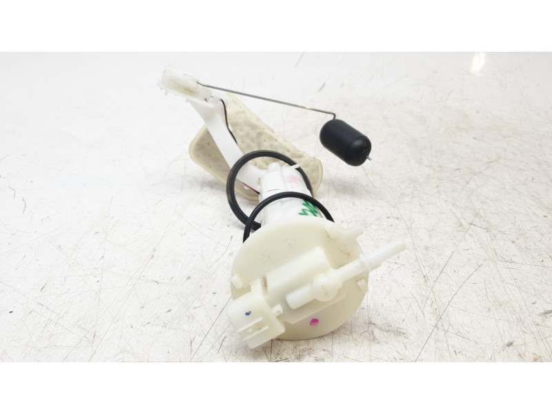 Recambio de bomba combustible para honda pcx 125 referencia OEM IAM 16700K35V01  