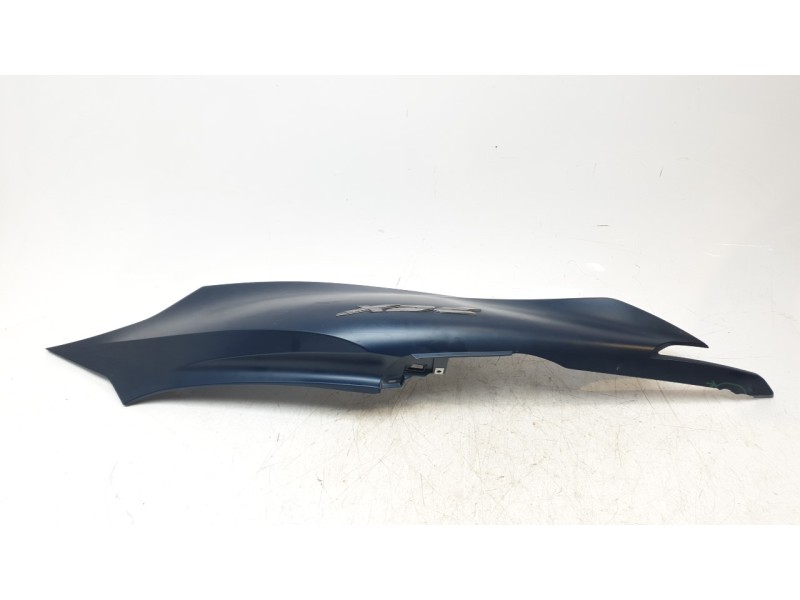 Recambio de moldura para honda pcx 125 referencia OEM IAM 83550K1YJ50ZB  