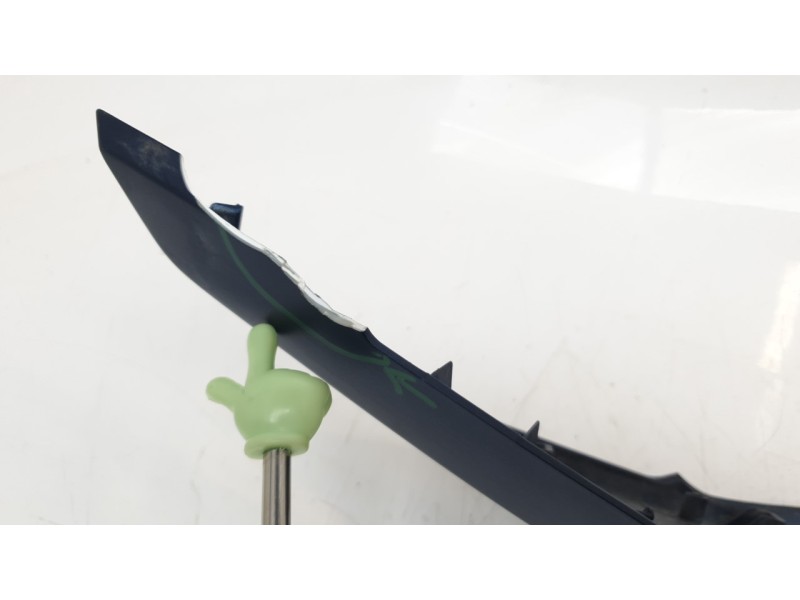 Recambio de moldura para honda pcx 125 referencia OEM IAM 83550K1YJ50ZB  