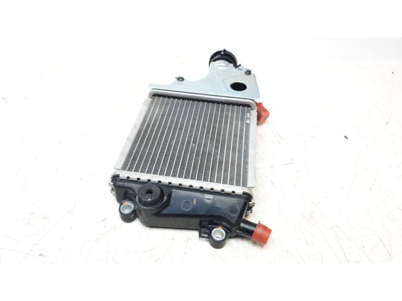 Recambio de radiador agua para honda pcx 125 referencia OEM IAM 19100K25N00  