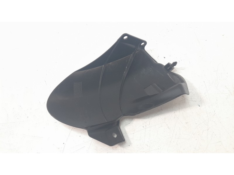Recambio de guardabarros trasero para honda pcx 125 referencia OEM IAM 80101K1YD10  