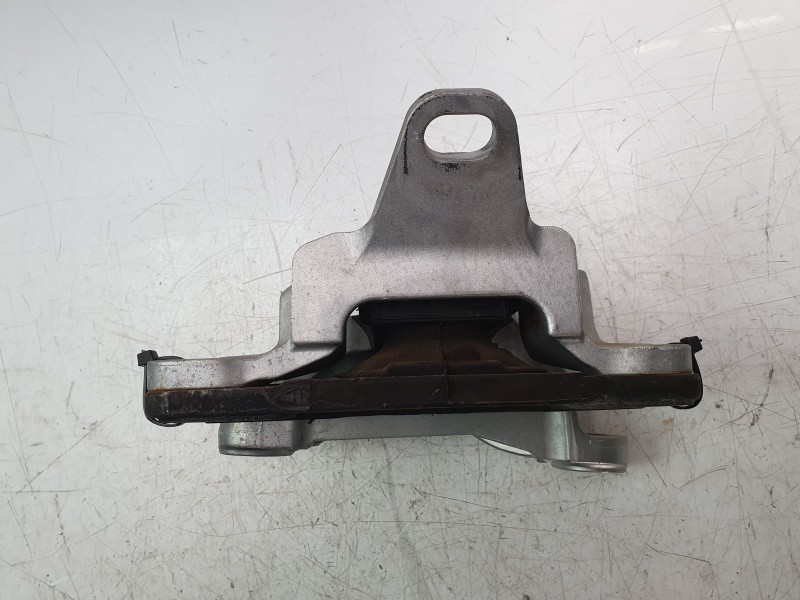 Recambio de soporte motor izquierdo para mazda 3 berlina (bp) evolution referencia OEM IAM BDNF39040B  