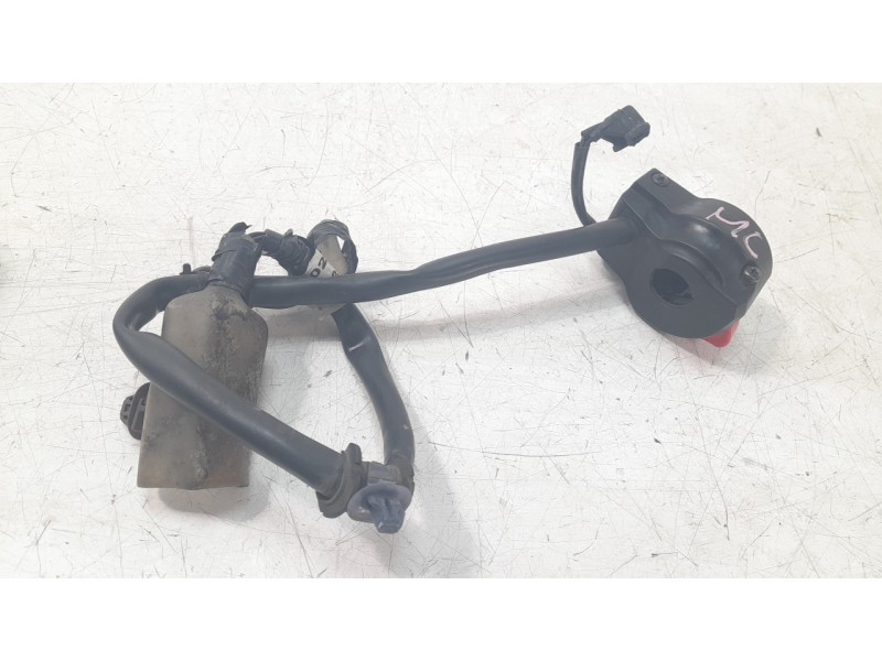 Recambio de piña luces derecha para honda cbr 650r cbr 650r referencia OEM IAM 35130MKND11  