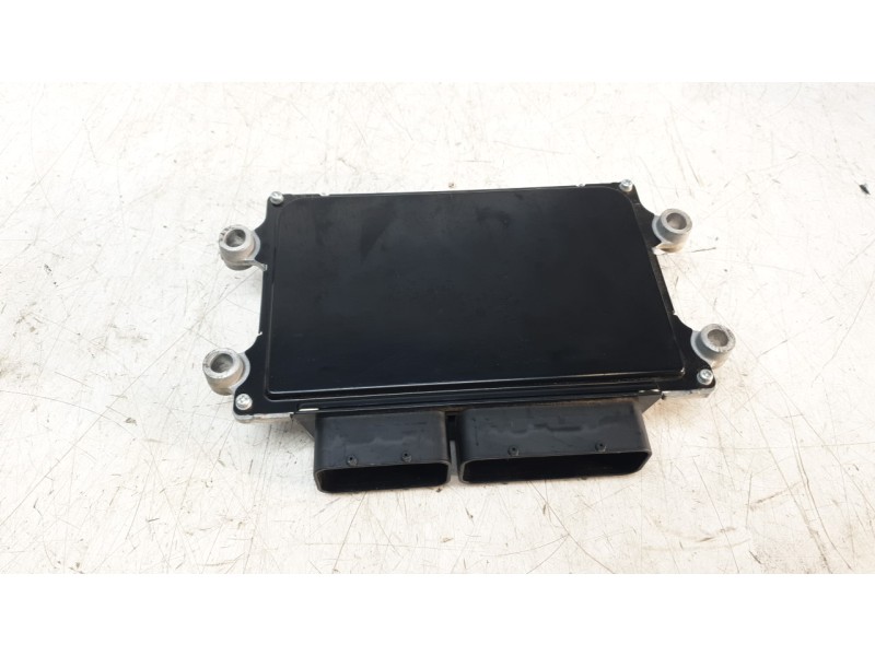 Recambio de centralita motor uce para mazda 3 berlina (bp) evolution referencia OEM IAM PAJ118881  