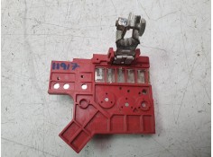 CAJA RELES / FUSIBLES K3074 