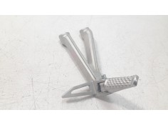 Recambio de estribera derecha para honda cbr 650r cbr 650r referencia OEM IAM 50750MKND50  
