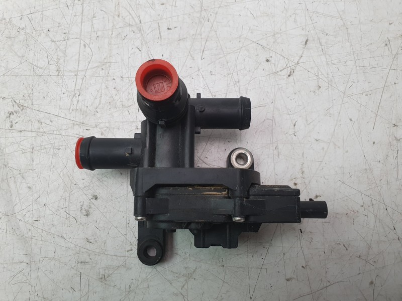 Recambio de bomba agua para volvo s60 iii (224) t5 referencia OEM IAM 32249863  