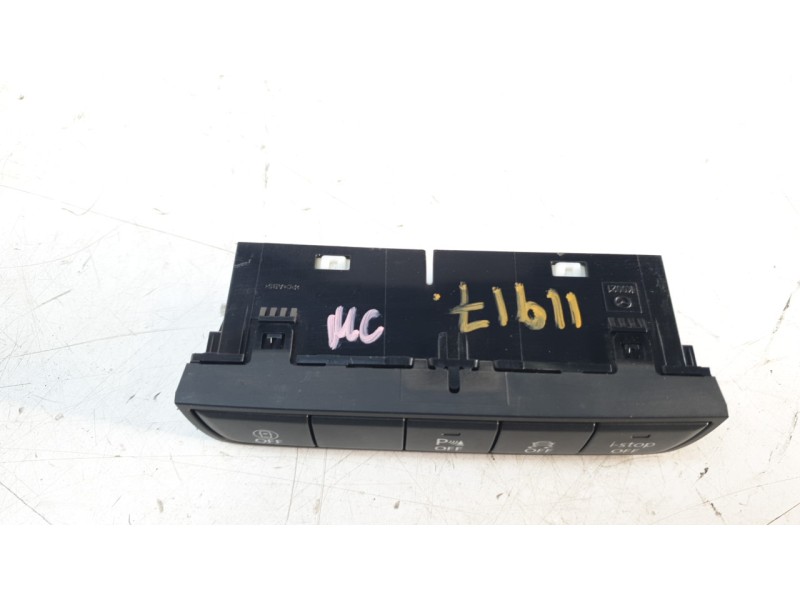 Recambio de mando multifuncion para mazda 3 berlina (bp) evolution referencia OEM IAM BGGV66170A  