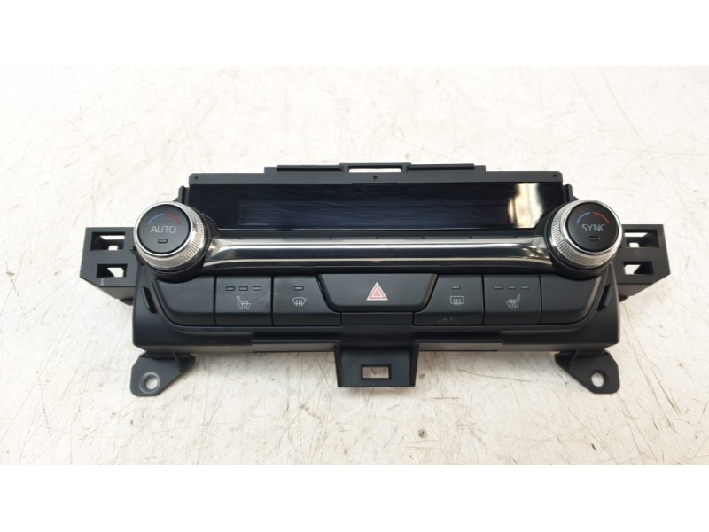 Recambio de mando climatizador para mazda 3 berlina (bp) evolution referencia OEM IAM BGHB61190  