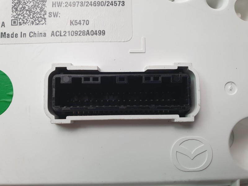Recambio de cuadro instrumentos para mazda 3 berlina (bp) evolution referencia OEM IAM DFR755430A  