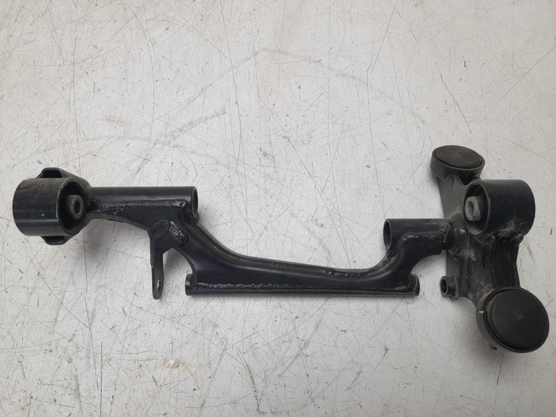 Recambio de soporte motor para honda pcx 125 referencia OEM IAM   