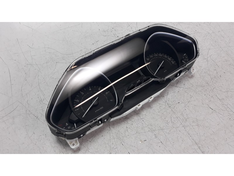 Recambio de cuadro instrumentos para peugeot 208 1.2 12v vti referencia OEM IAM 9813848780  