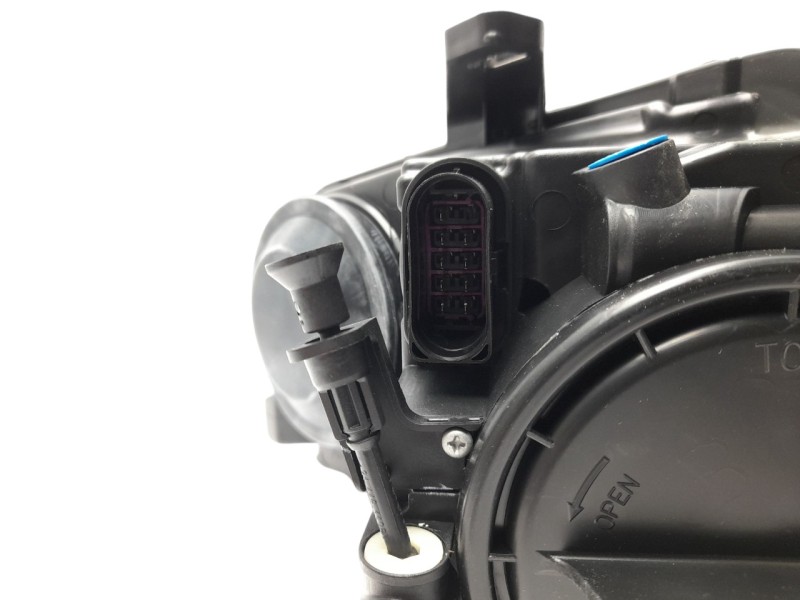 Recambio de faro derecho para audi a3 sportback (8pa) s3 quattro referencia OEM IAM 8P0941004AJ 10102250001 10102250001 , AD3224