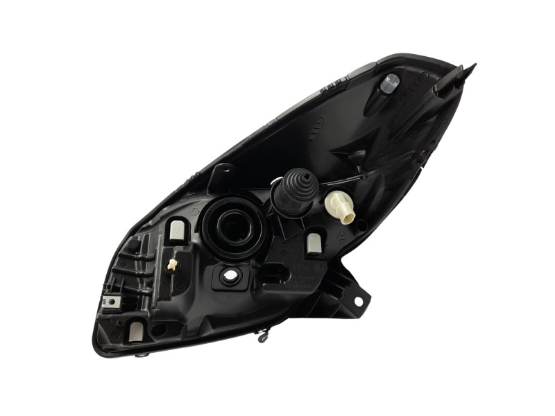 Recambio de faro derecho para dacia sandero referencia OEM IAM 8200733877 10108530001 10108530001 , DA2204803 , 11250402 , 57000