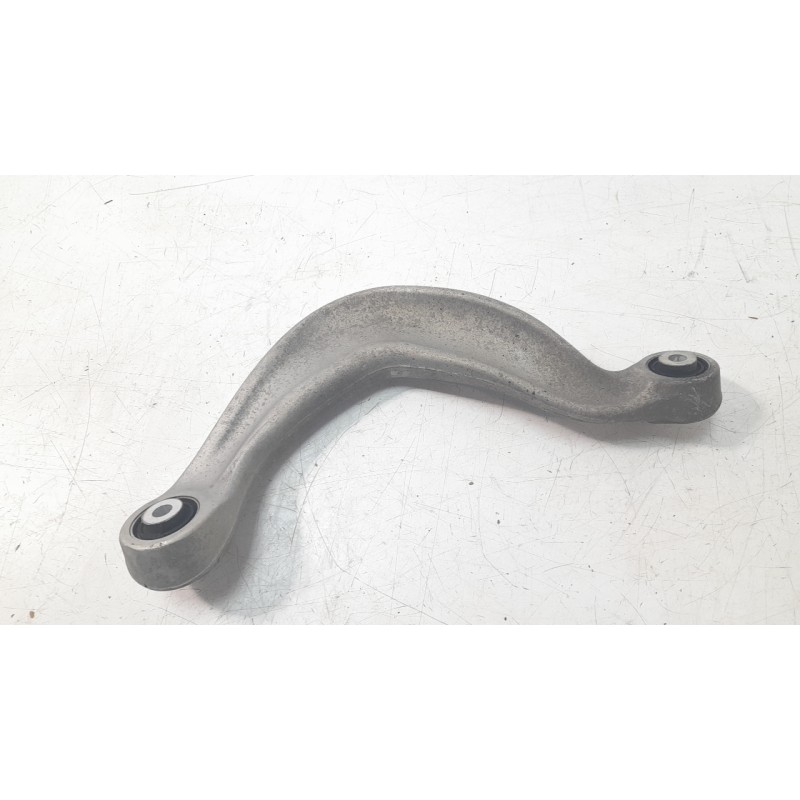 Recambio de brazo suspension superior trasero derecho para porsche macan (typ ) referencia OEM IAM 8K0505323  ZWTAU002