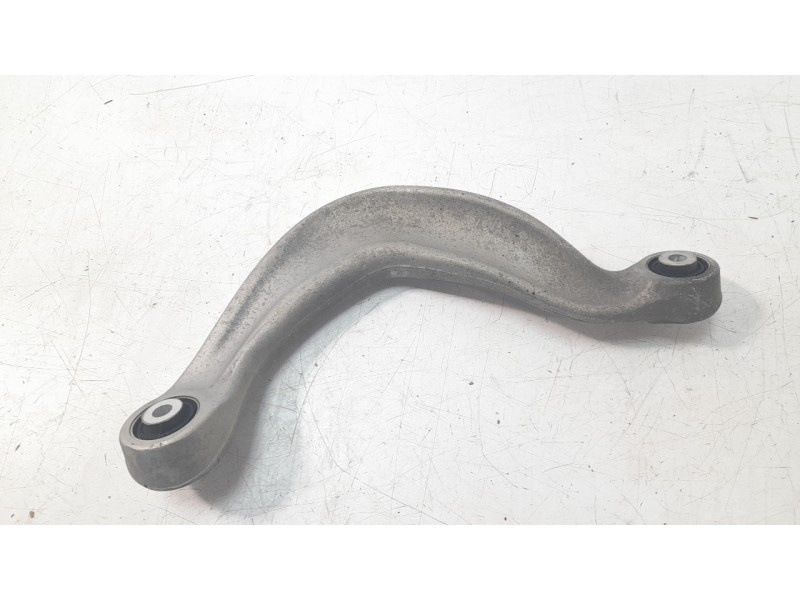 Recambio de brazo suspension superior trasero derecho para porsche macan (typ ) referencia OEM IAM 8K0505323  ZWTAU002