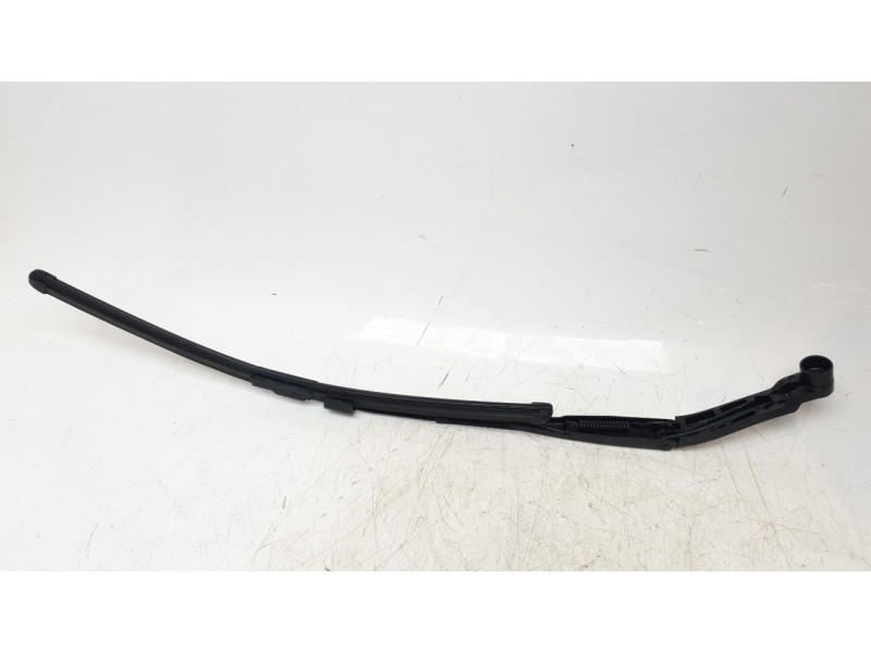Recambio de brazo limpia delantero izquierdo para mazda 3 berlina (bp) evolution referencia OEM IAM BCKA67321  
