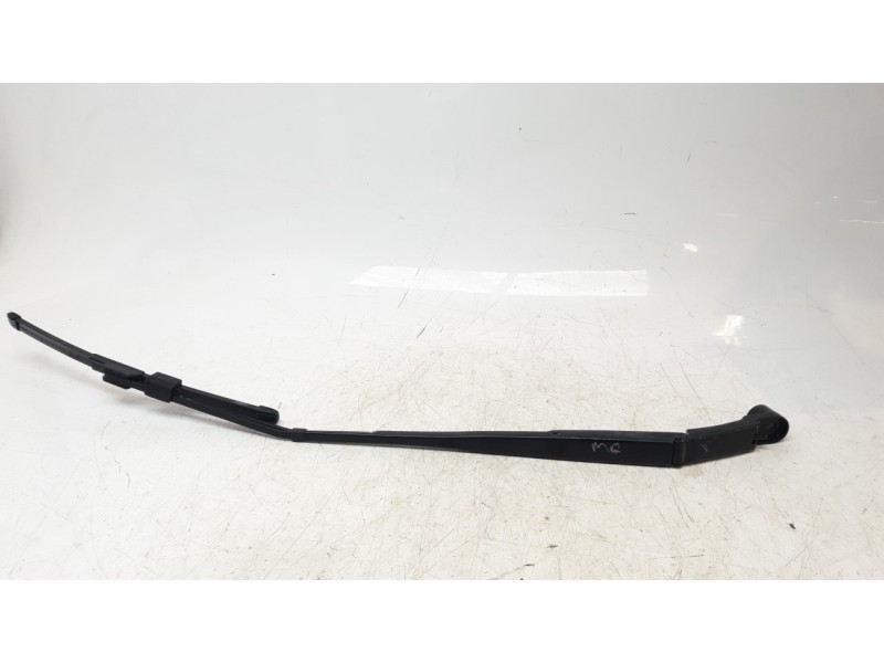 Recambio de brazo limpia delantero derecho para mazda 3 berlina (bp) evolution referencia OEM IAM BCKB67321  