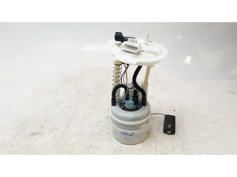 Recambio de bomba combustible para renault rafale rafale referencia OEM IAM 172908733R  