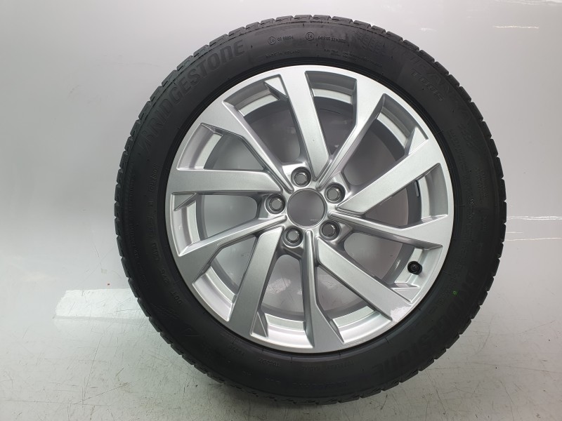 Recambio de llanta para audi a1 sportback (gba) 30 tfsi referencia OEM IAM 82A601025B  