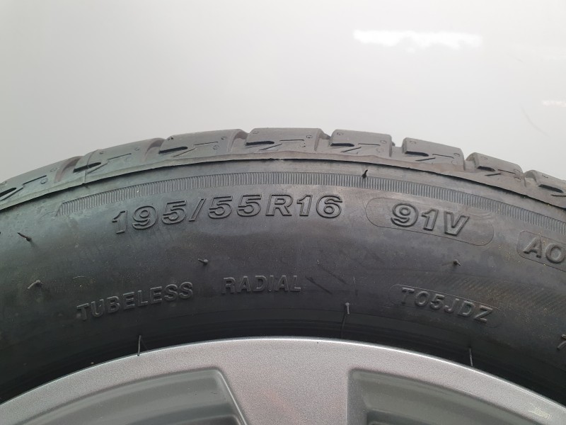 Recambio de llanta para audi a1 sportback (gba) 30 tfsi referencia OEM IAM 82A601025B  