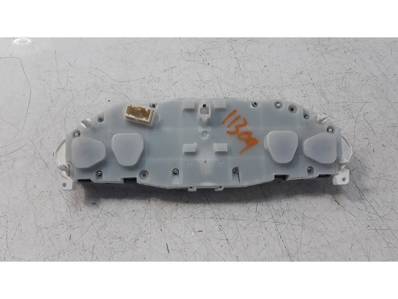 Recambio de cuadro instrumentos para peugeot 208 1.2 12v vti referencia OEM IAM 9813848780  