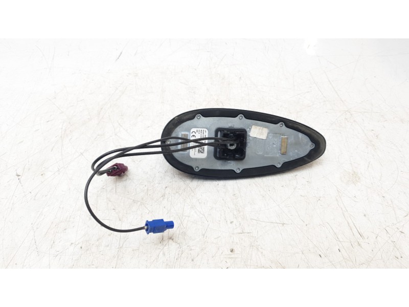 Recambio de antena para ford mondeo lim. hybrid referencia OEM IAM LCPT19K351  