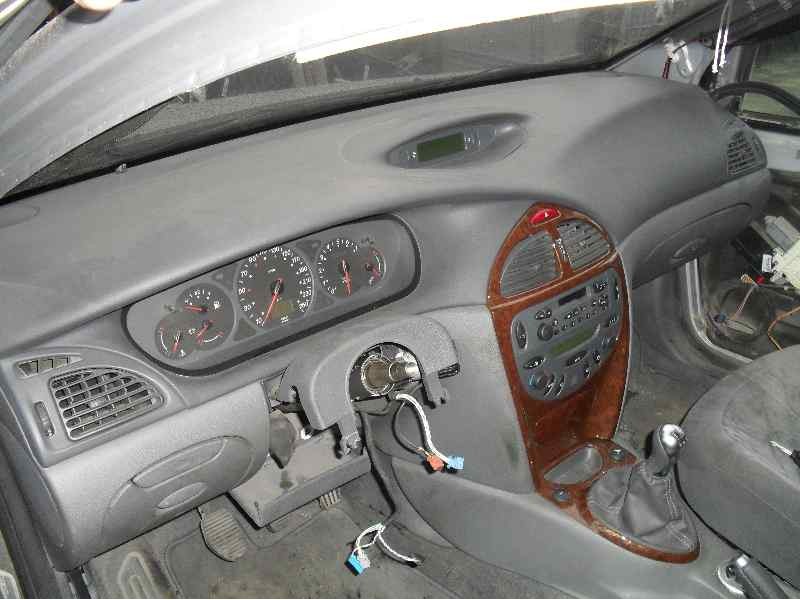 citroen c5 berlina del año 2002