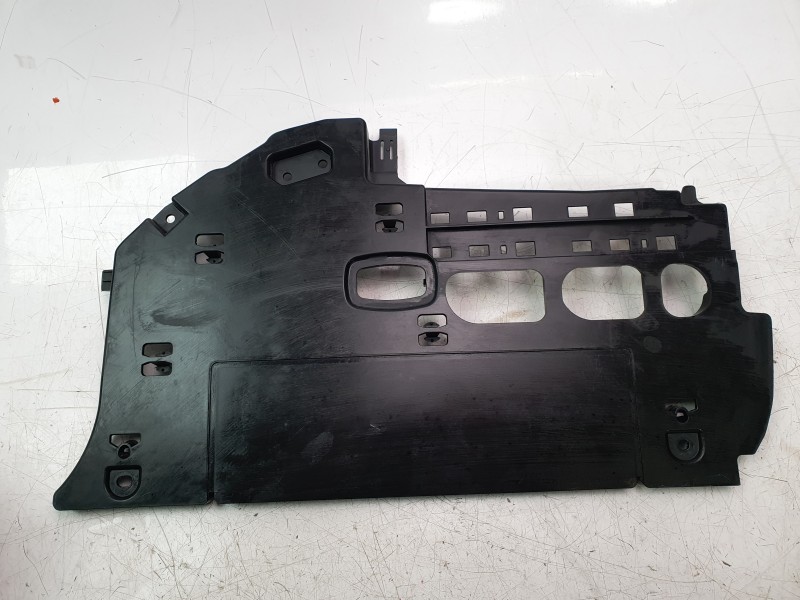 Recambio de moldura para mercedes-benz clase a (bm 177) a 200 (177.087) referencia OEM IAM A1776800600  