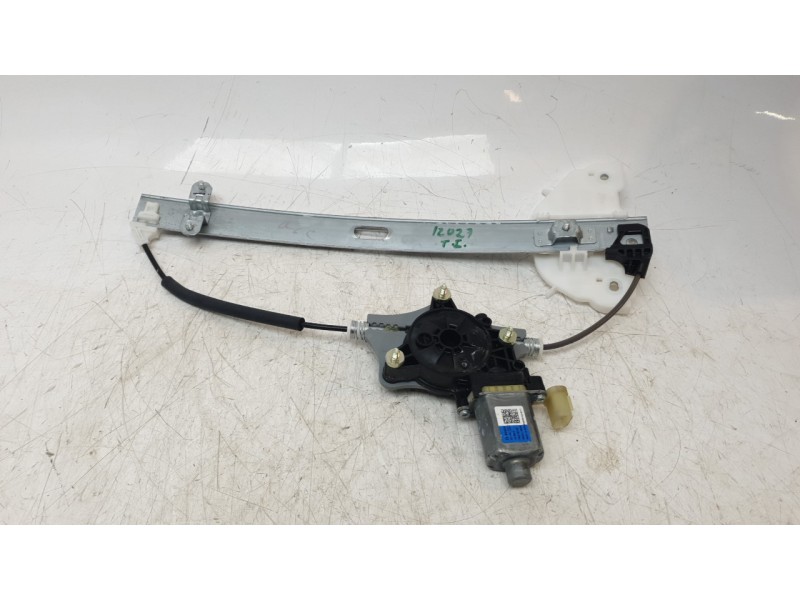 Recambio de elevalunas trasero izquierdo para kia stonic (ybcuv) drive referencia OEM IAM 83401H8000  