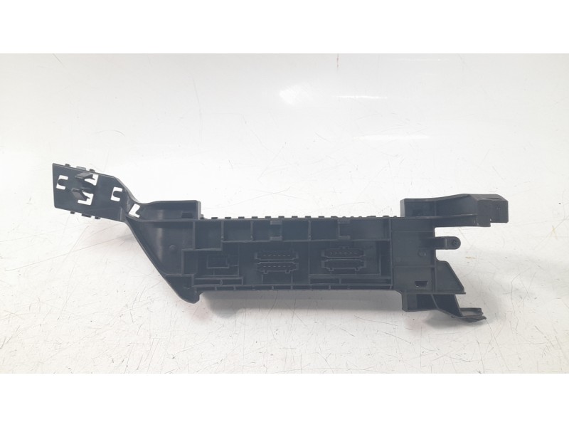 Recambio de caja reles / fusibles para mercedes-benz clase gl (x166) gl 350 bluetec 4matic (166.824) referencia OEM IAM A1665402