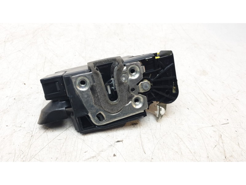 Recambio de cerradura puerta delantera izquierda para dacia duster iii eco-g 100 essential referencia OEM IAM 805036321R  