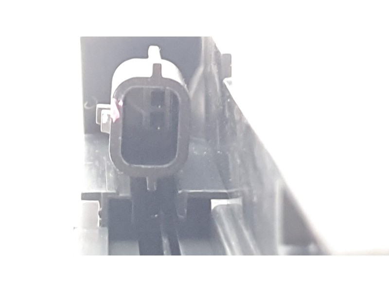 Recambio de cerradura puerta delantera izquierda para dacia duster iii eco-g 100 essential referencia OEM IAM 805036321R  