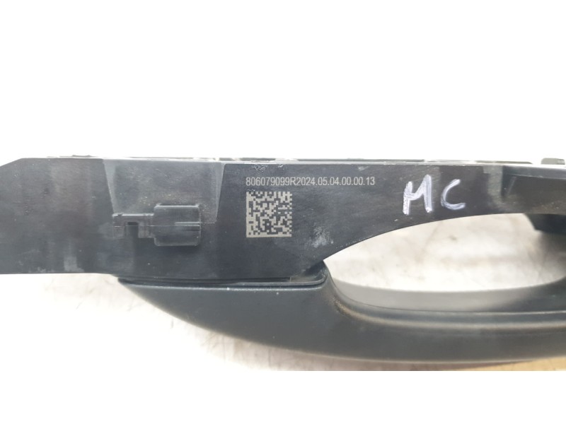 Recambio de maneta exterior delantera izquierda para dacia duster iii eco-g 100 essential referencia OEM IAM 806069128R  