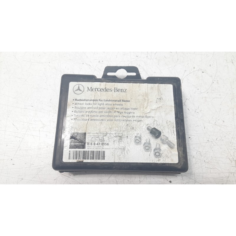 Recambio de juego tornillos de rueda para mercedes-benz clase gl (x166) gl 350 bluetec 4matic (166.824) referencia OEM IAM B6647