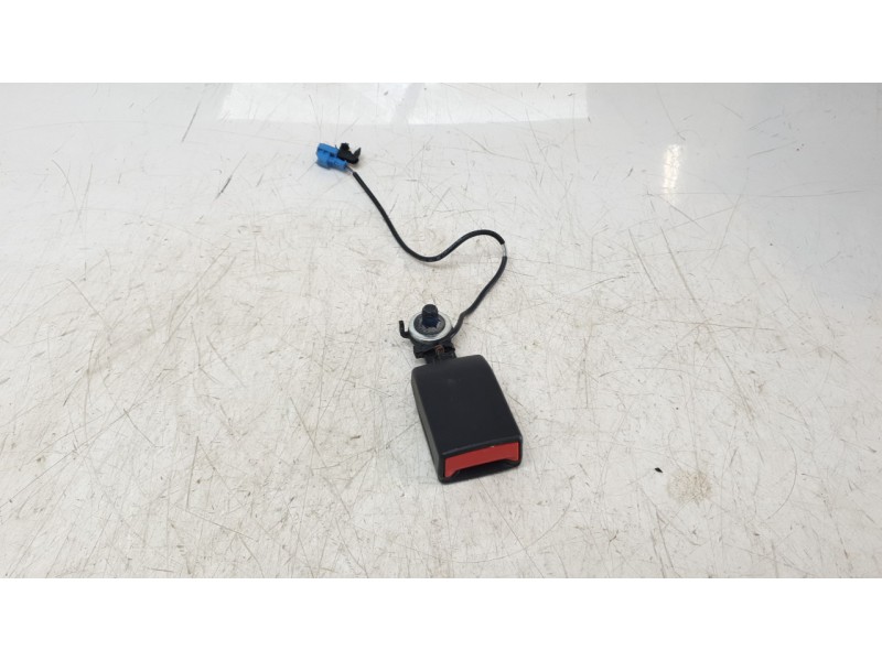 Recambio de enganche cinturon trasero derecho para mercedes-benz clase gl (x166) gl 350 bluetec 4matic (166.824) referencia OEM 