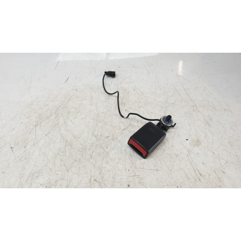 Recambio de enganche cinturon trasero izquierdo para mercedes-benz clase gl (x166) gl 350 bluetec 4matic (166.824) referencia OE