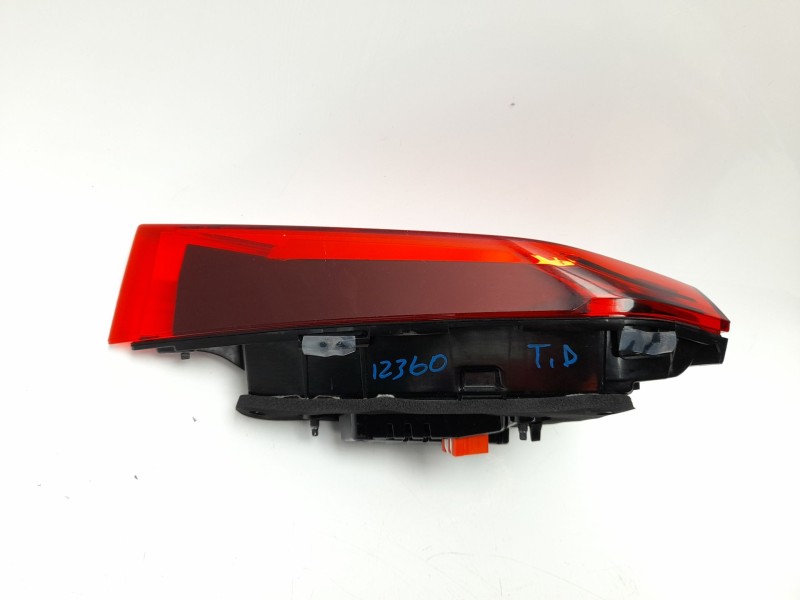 Recambio de piloto trasero derecho interior para audi a1 sportback (gba) 30 tfsi referencia OEM IAM 82A945094C  