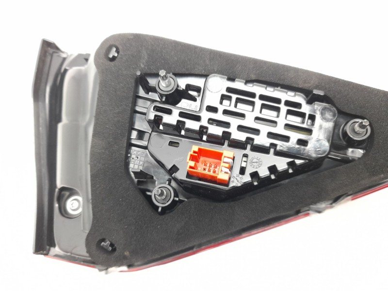 Recambio de piloto trasero derecho interior para audi a1 sportback (gba) 30 tfsi referencia OEM IAM 82A945094C  